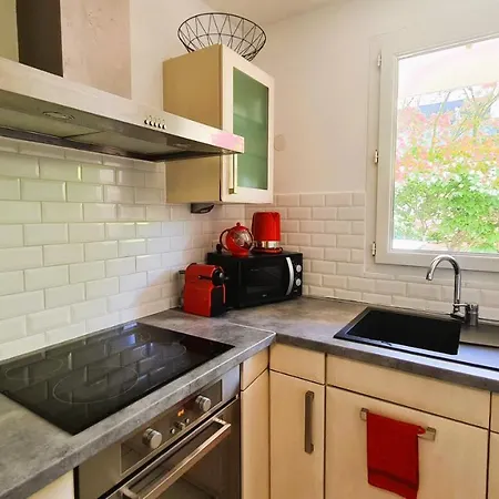 Apartamento Happy 5 Minutes To - Free Wifi - Parking & Garden