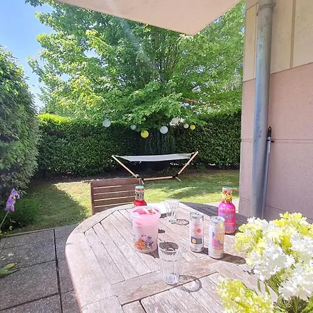 Apartament Happy 5 Minutes To - Free Wifi - Parking & Garden
