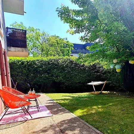 Happy 5 Minutes To - Free Wifi - Parking & Garden Apartamento